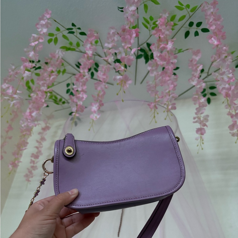 Purple Coach Swinger 20